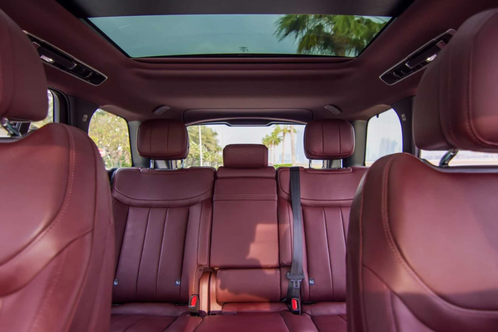 رينج روفر روڤر ٢٠٢٢ - سيارة فاخرة thumbnail NaN